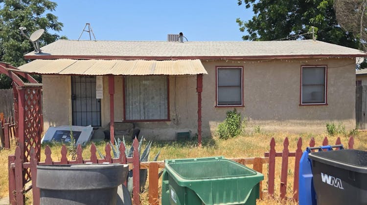 2886 Waukena Drive Tulare, CA 93274, Tulare County