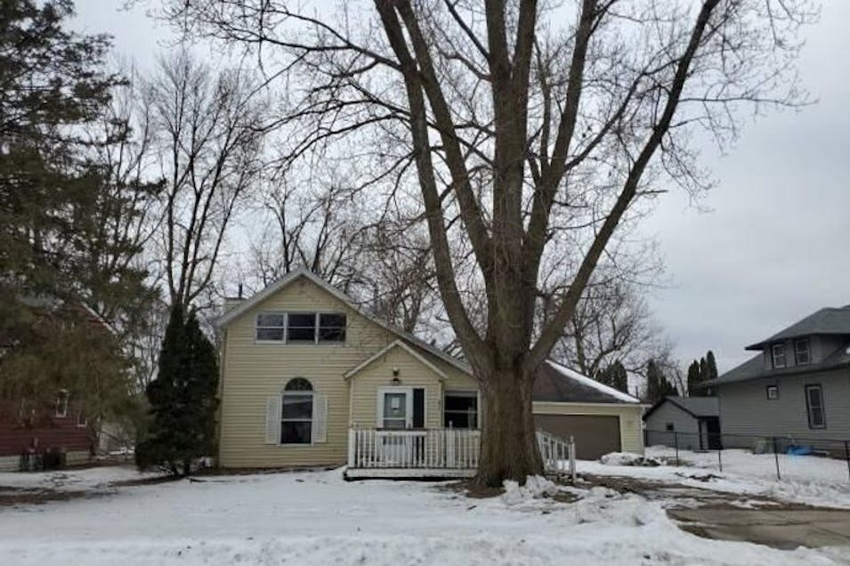 211 Olive St West Concord, MN 55985, Dodge County