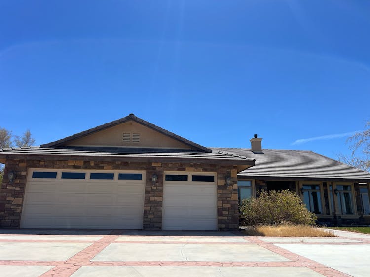 3804 East Avenue T8 Palmdale, CA 93550, Los Angeles County