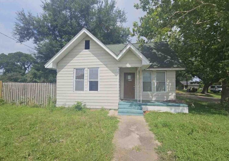 121 N Resident St Wharton, TX 77488, Wharton County