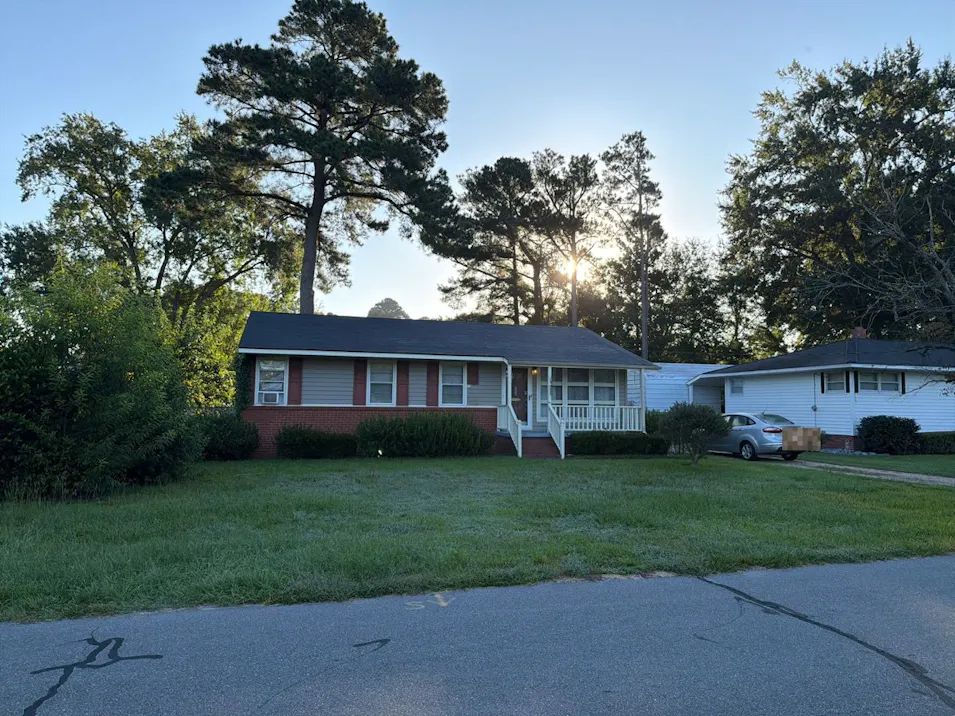 600 Blaney St Clinton, NC 28328, Sampson County