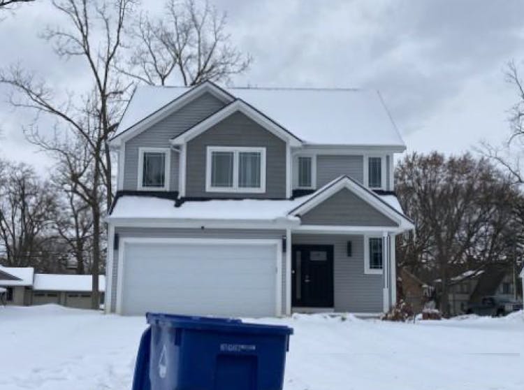 1430 Beachland Blvd Waterford, MI 48328, Oakland County