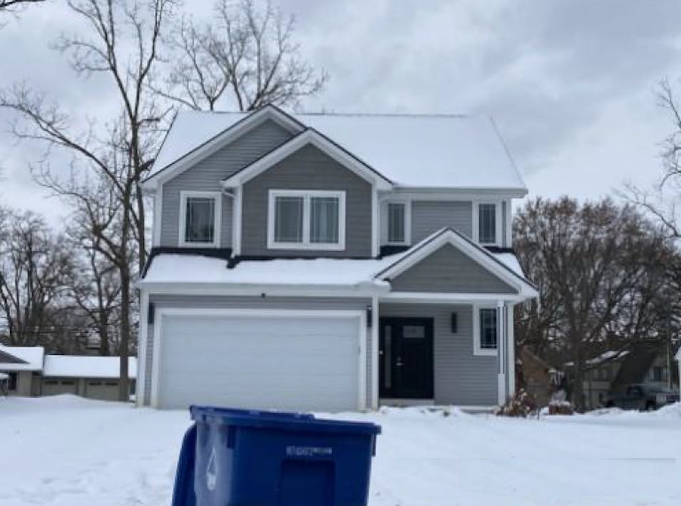 1430 Beachland Blvd Waterford, MI 48328, Oakland County