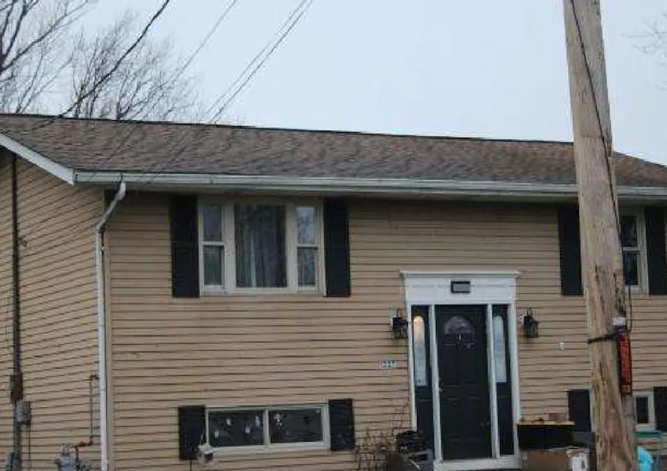 1227 W 25th Pl Lorain, OH 44052, Lorain County