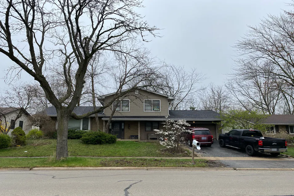 704 N Pinecrest Rd Bolingbrook, IL 60440, Will County