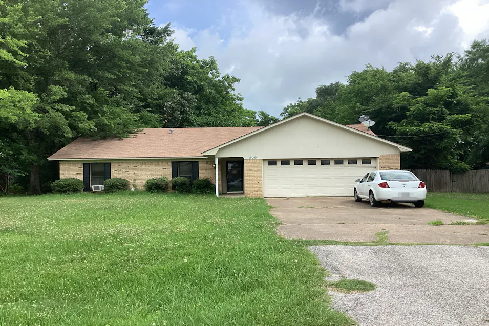 209 Magnolia Lane Chandler, TX 75758, Henderson County