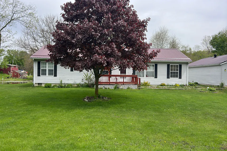 10606n B Dr Kendallville, IN 46755, Noble County
