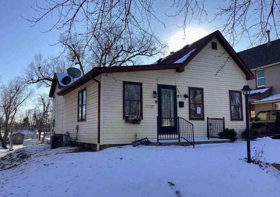 1620 Spruce St Quincy, IL 62301, Adams County