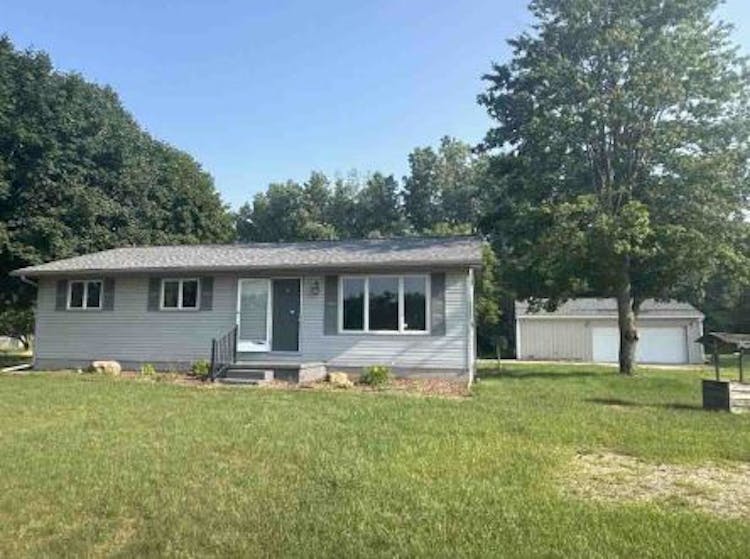 6938 Clear Lake Rd Imlay City, MI 48444, Lapeer County