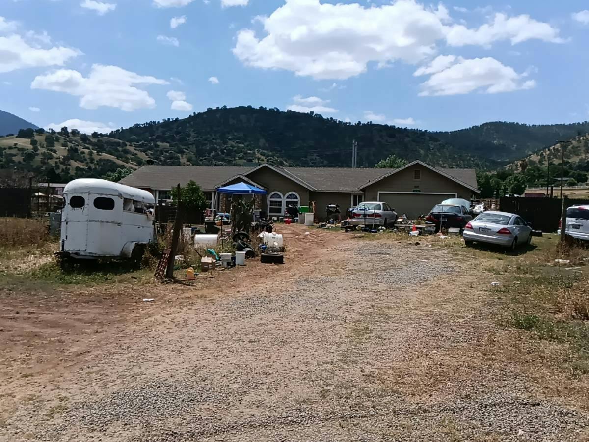 Elwood Rd, Sanger, CA 93657
