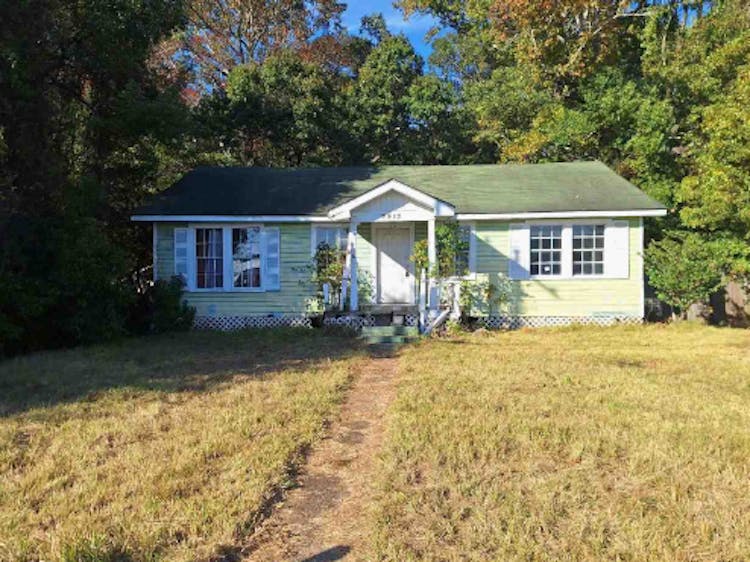 2912 Brossett St Mobile, AL 36606, Mobile County