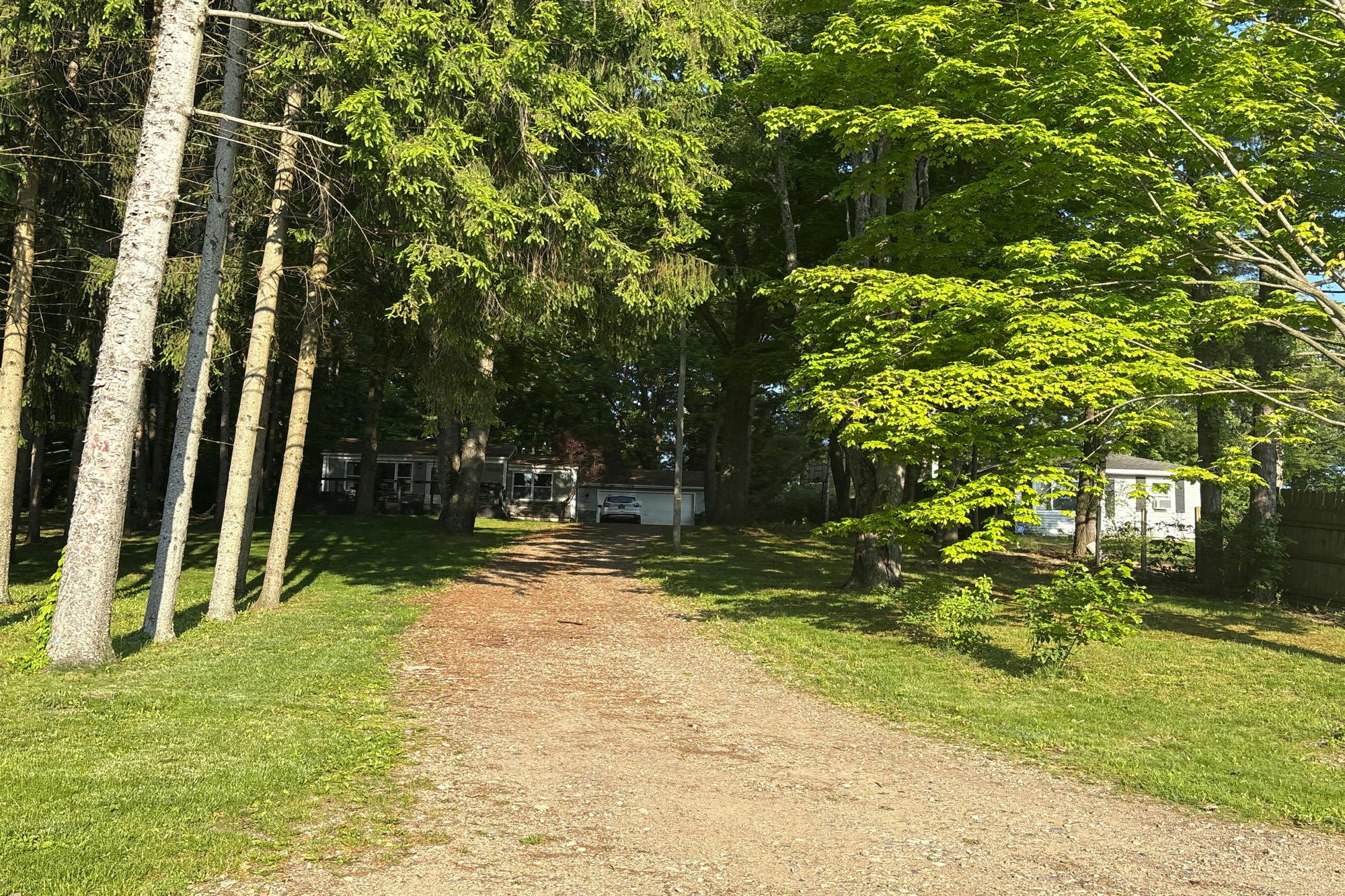 Gravel Lake Dr, Lawton, MI 49065