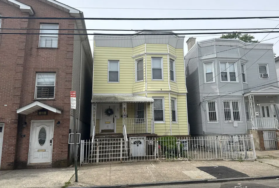 95 Bidwell Avenue Jersey City, NJ 07305, Hudson County