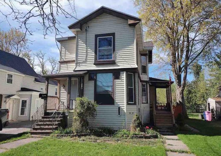 236 Park Ave Oneida, NY 13421, Madison County