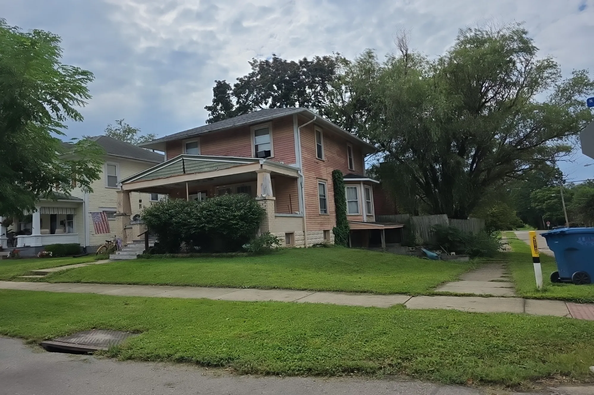 10th St, Cambridge, OH 43725 #1