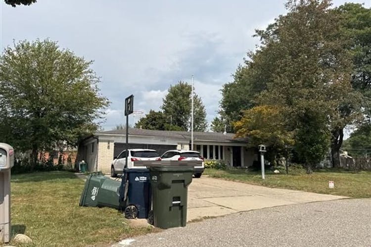 11051 Mason Dr Sterling Heights, MI 48312, Macomb County