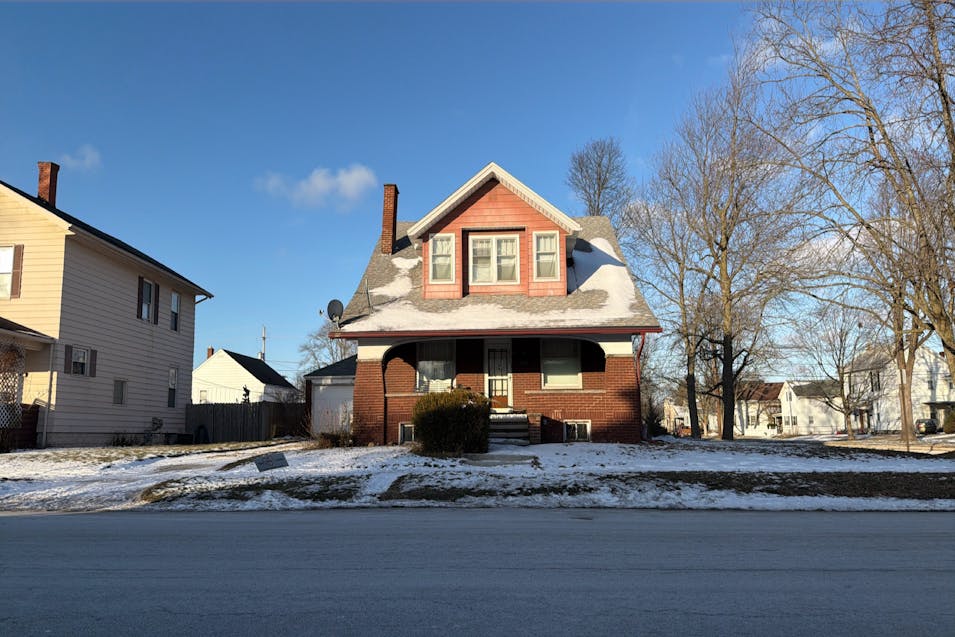 737 N Union St Fostoria, OH 44830, Seneca County