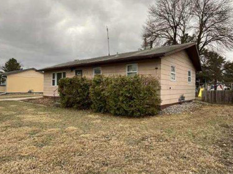 204 Adams St Crookston, MN 56716, Polk County