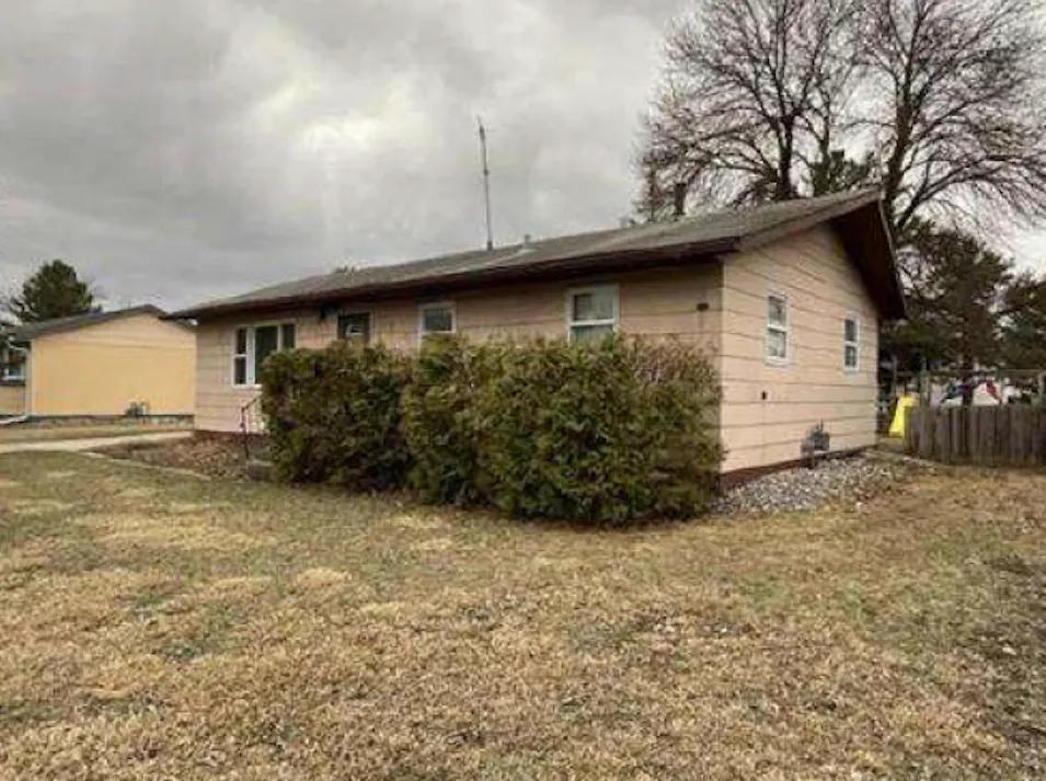 204 Adams St Crookston, MN 56716, Polk County