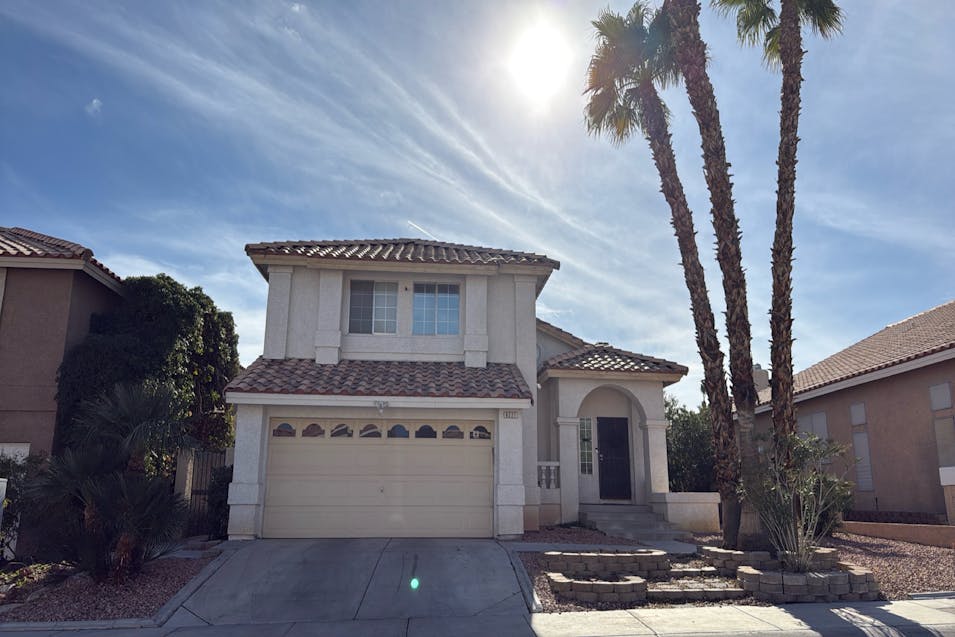 8321 Emerald Isle Ave Las Vegas, NV 89128, Clark County