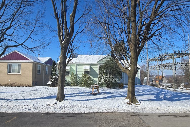 410 Beechwood Ave Farrell, PA 16121, Mercer County