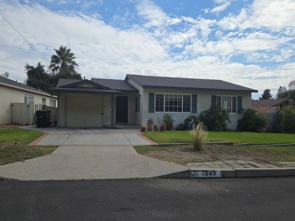 7849 Shadyspring Drive Burbank, CA 91504, Los Angeles County