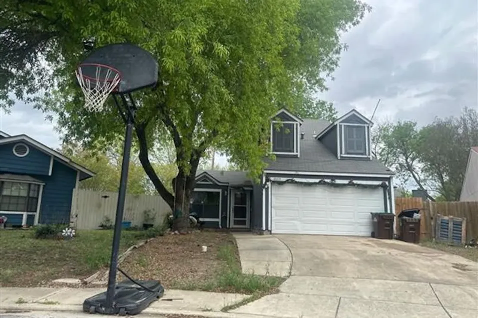 10059 Amber Field Dr San Antonio, TX 78245, Bexar County