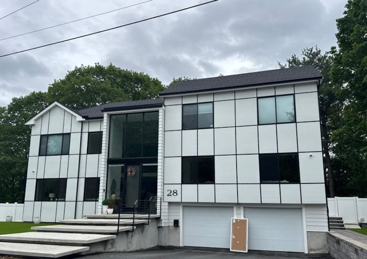 28 Bancroft Street Lynnfield, MA 01940, Essex County