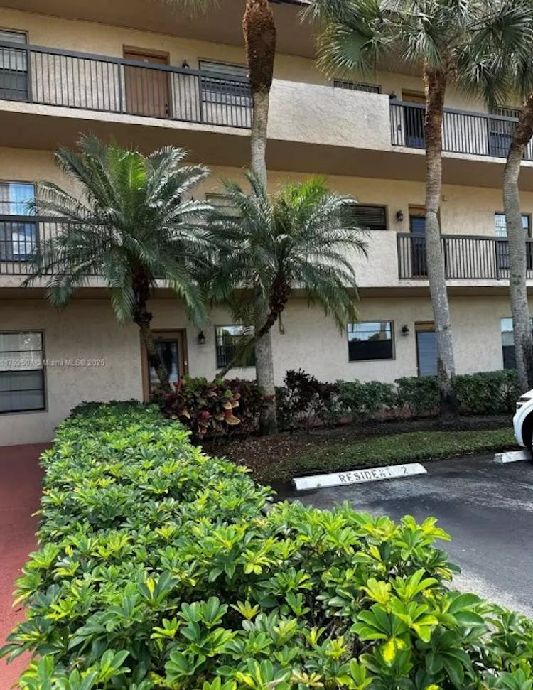 6090 N Sabal Palm Blvd #103 Tamarac, FL 33319, Broward County