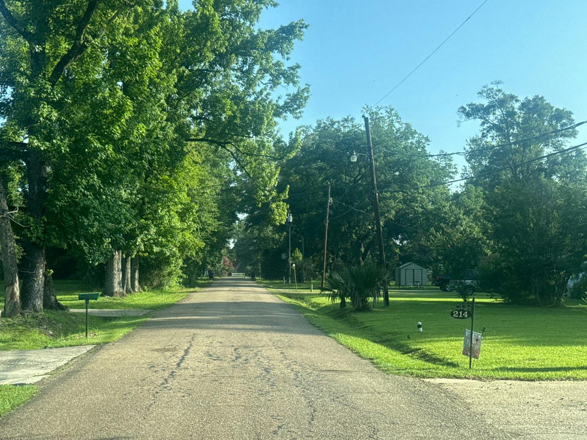 Hardy St, Amite, LA 70422