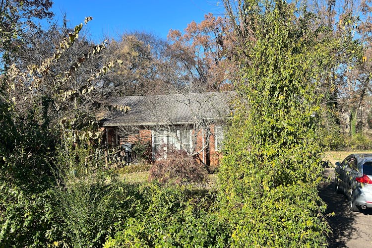 6821 Westland Dr Knoxville, TN 37919, Knox County