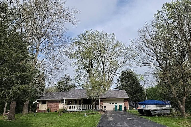 1317 N Maramor Dr Genoa, OH 43430, Ottawa County