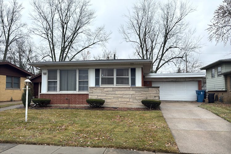 165 Thelma Ln Chicago Heights, IL 60411, Cook County