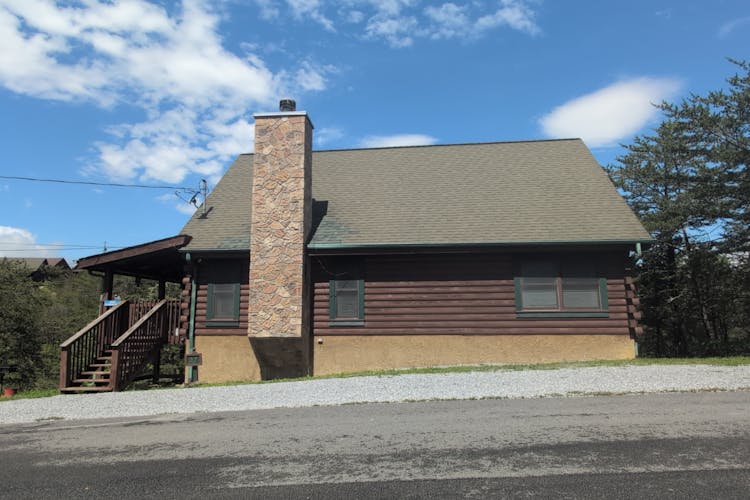 2523 Fleming Way Sevierville, TN 37876, Sevier County