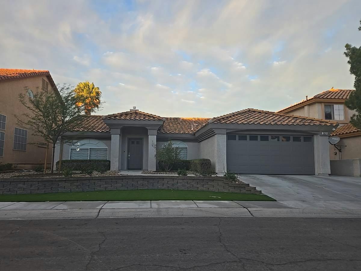 Runningwood Cir, Mountain View, CA 94040
