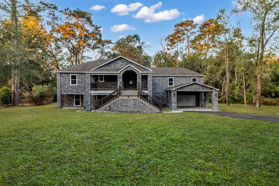 83 White Oak Drive N New Caney, TX 77357, Montgomery County