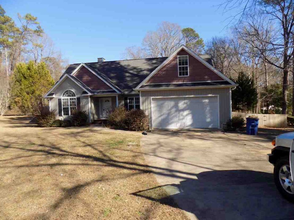 2191 Wesleyan Dr Macon, GA 31210, Bibb County