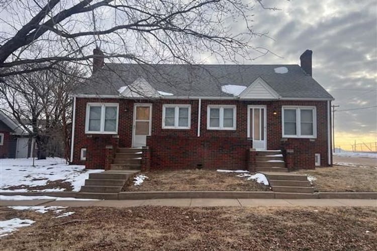 300 N Main St Medicine Lodge, KS 67104, Barber County