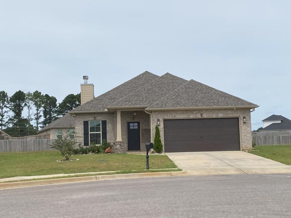 26333 Kennesaw Bluff Drive Athens, AL 35613, Limestone County