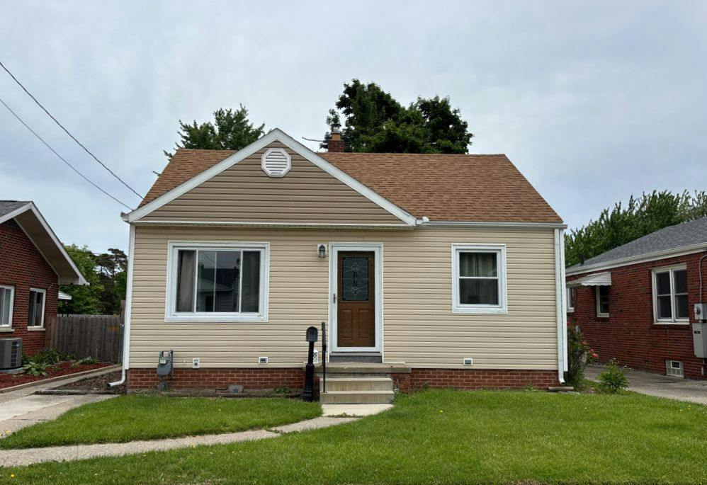 303rd St, Toledo, OH 43611