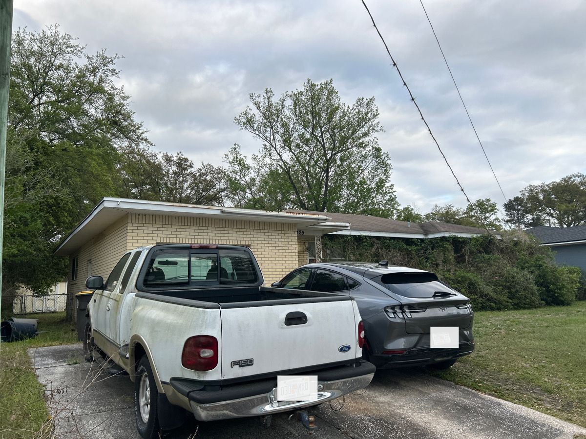 4425 Jammes Rd photo 3