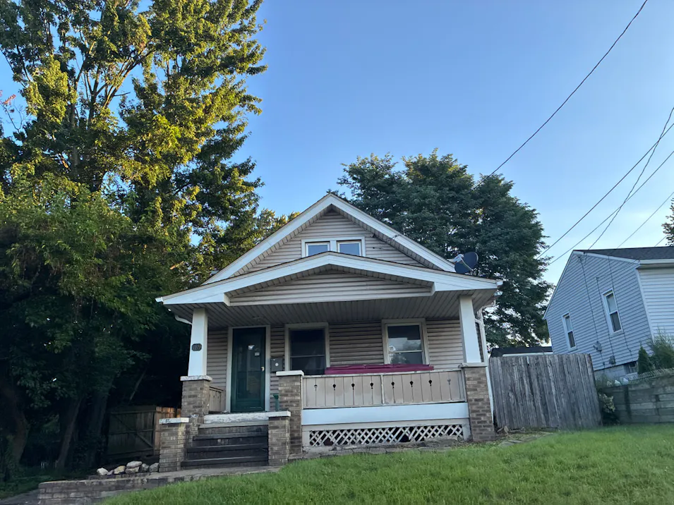 189 E Robinson Avenue Barberton, OH 44203, Summit County