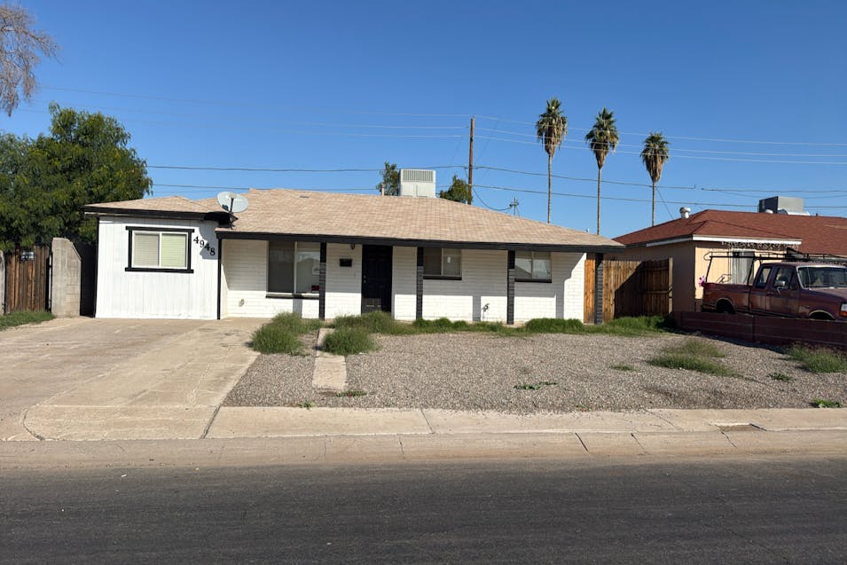 4948 W Pierson St Phoenix, AZ 85031, Maricopa County