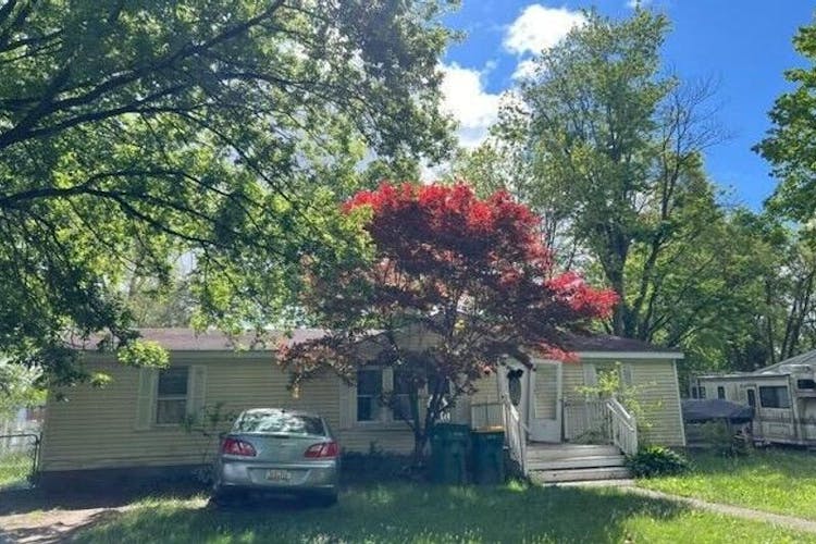 8769 Whitehorn St Romulus, MI 48174, Wayne County