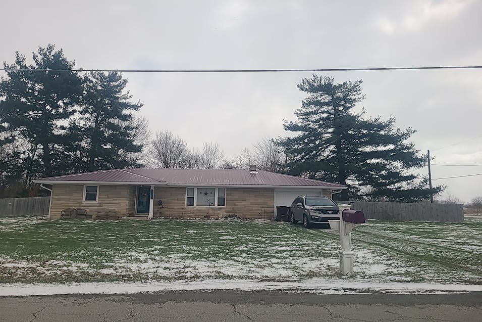 9480 S 300 E Markleville, IN 46056, Madison County