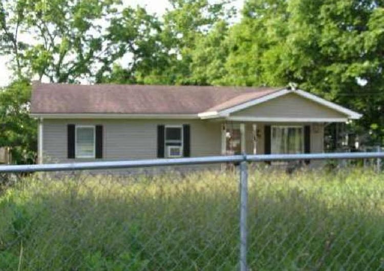 111 Keenesway Ln Versailles, KY 40383, Woodford County