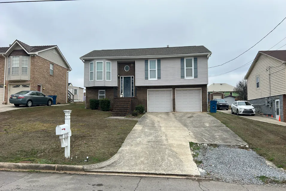 1132 Red Oak Circle Fairfield, AL 35064, Jefferson County