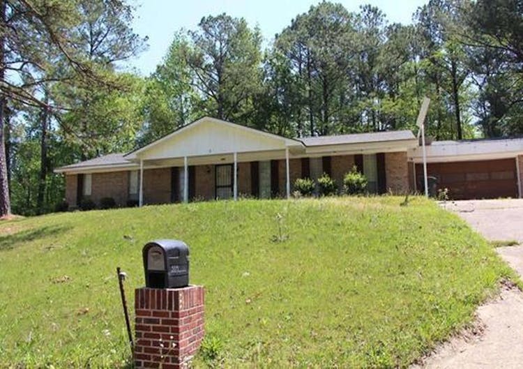 504 Campbell Dr Tuskegee, AL 36083, Macon County