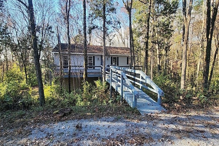 601 Bain Dr SE Huntsville, AL 35803, Madison County