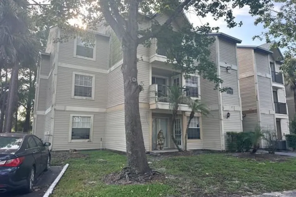 1948 Lake Atriums Cir 132 Orlando, FL 32839, Orange County